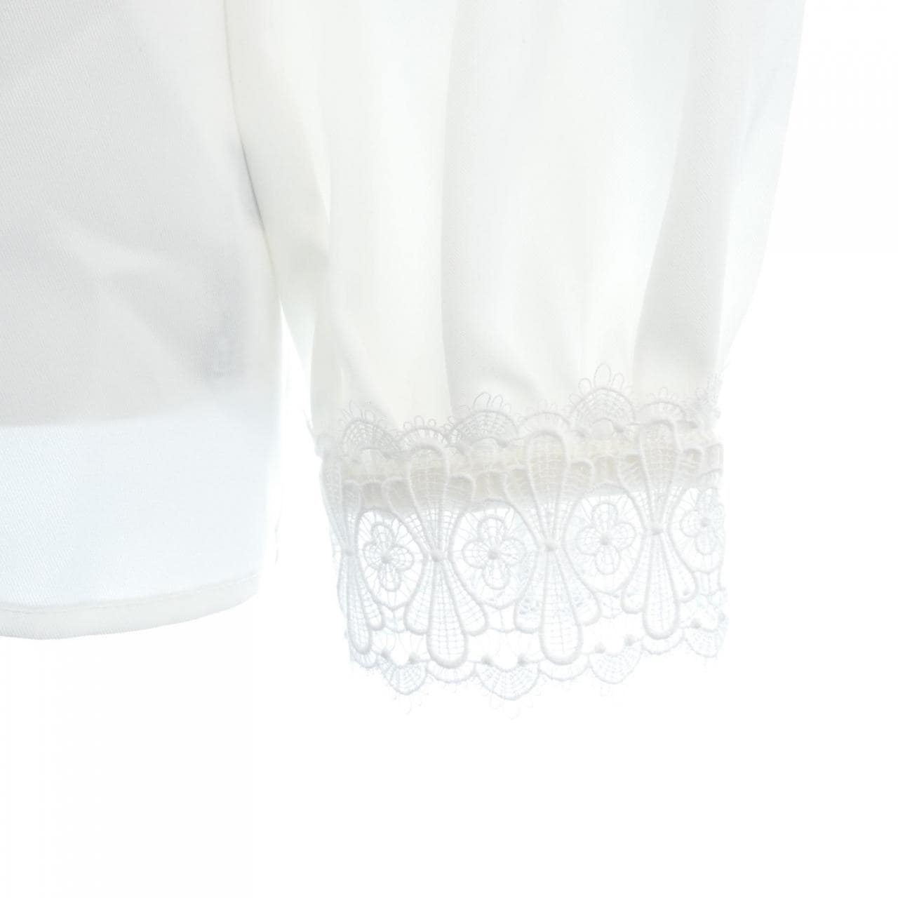 クィーンズコート QUEENS COURT トップス