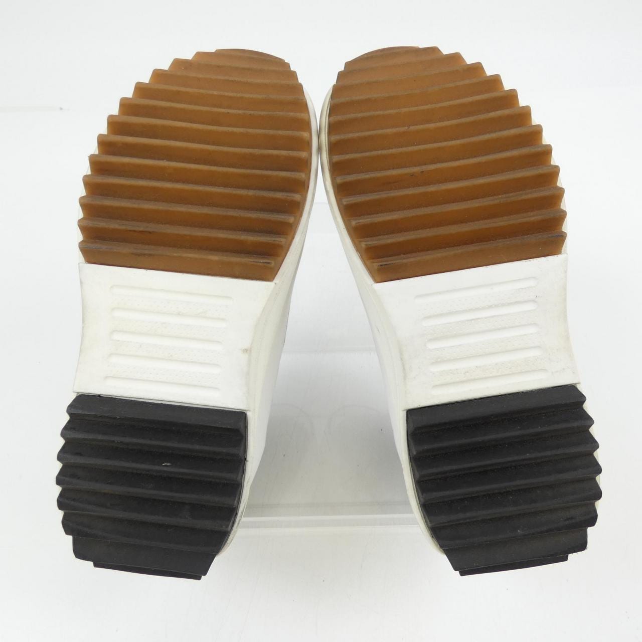 BEARDSLEY スニーカー