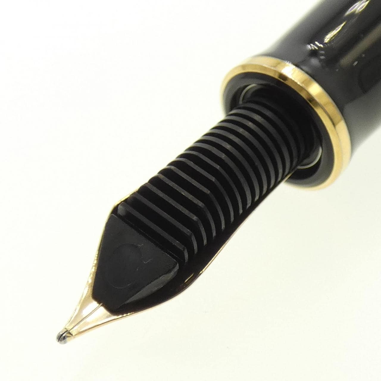 Pelikan Souveraine M400 Green Stripe Fountain Pen