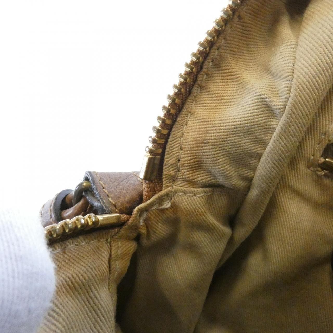 クロエ パラティ バッグ