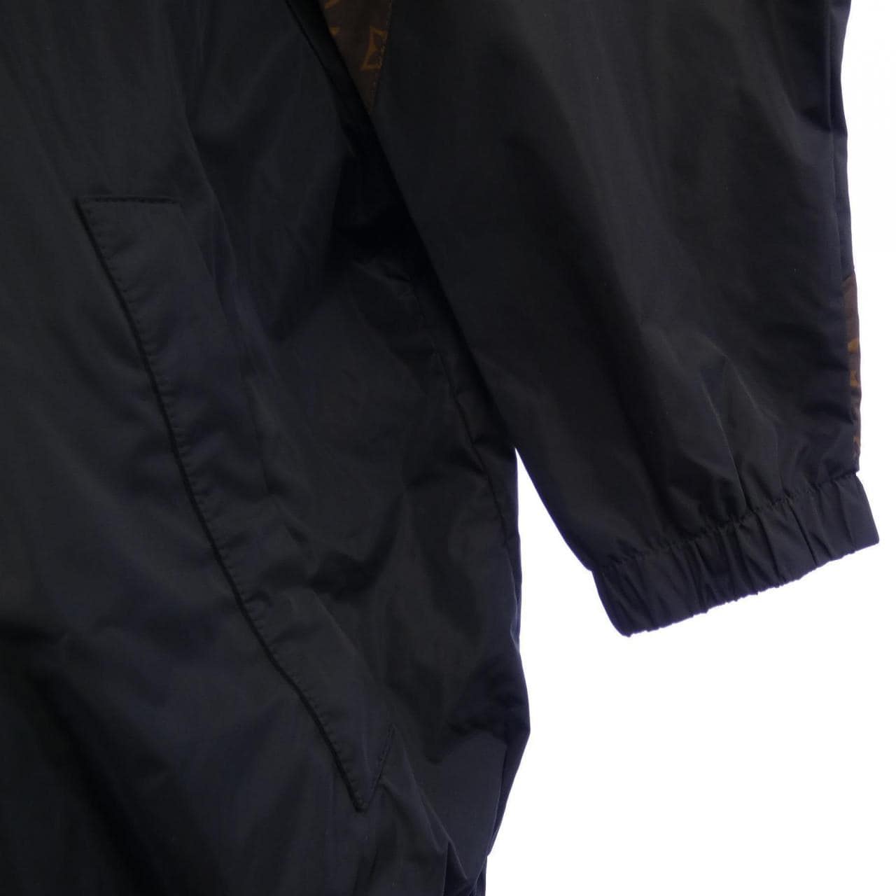 ルイヴィトン LOUIS VUITTON FROW56QSG ブルゾン