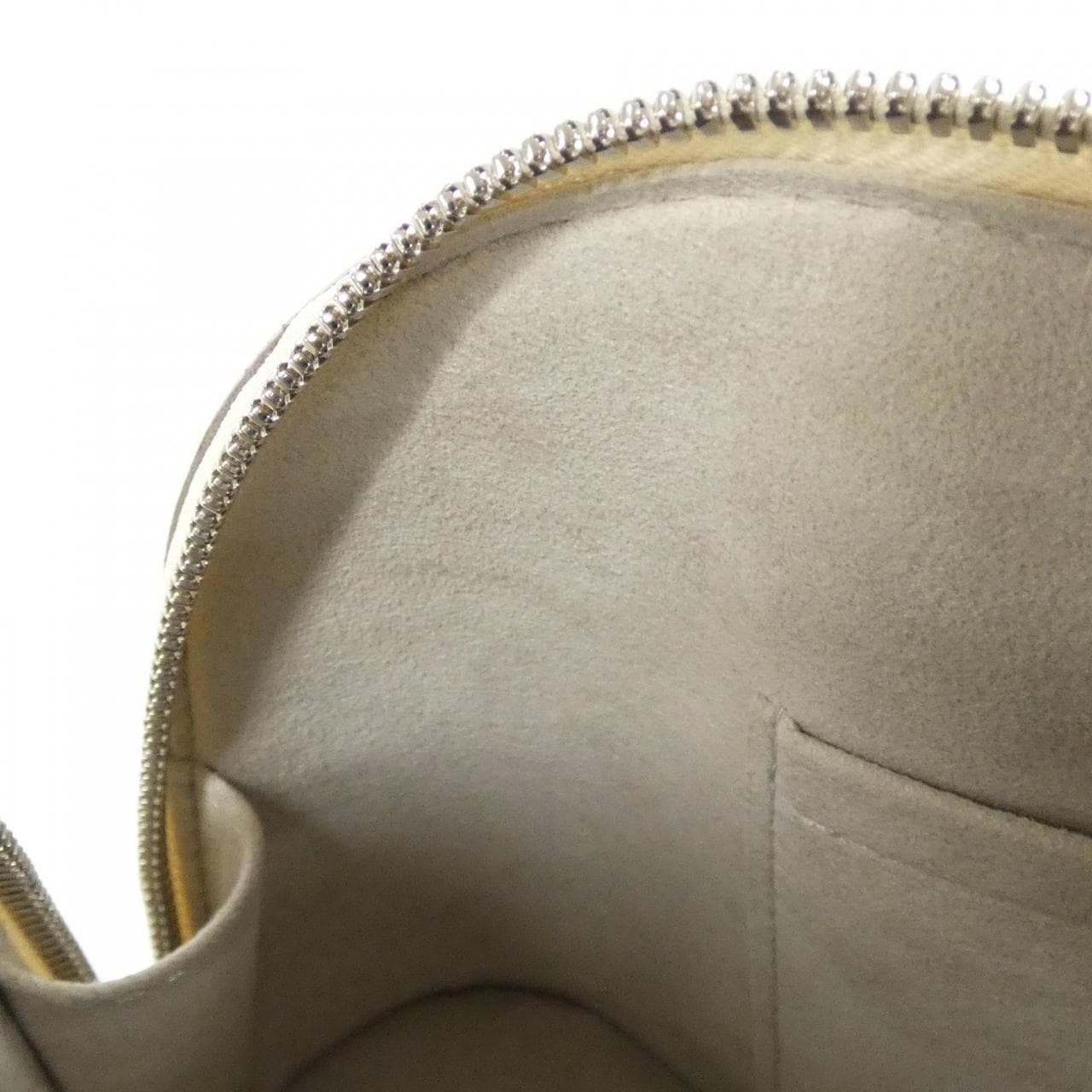 ルイヴィトン エピ アルマBB M4085J バッグ