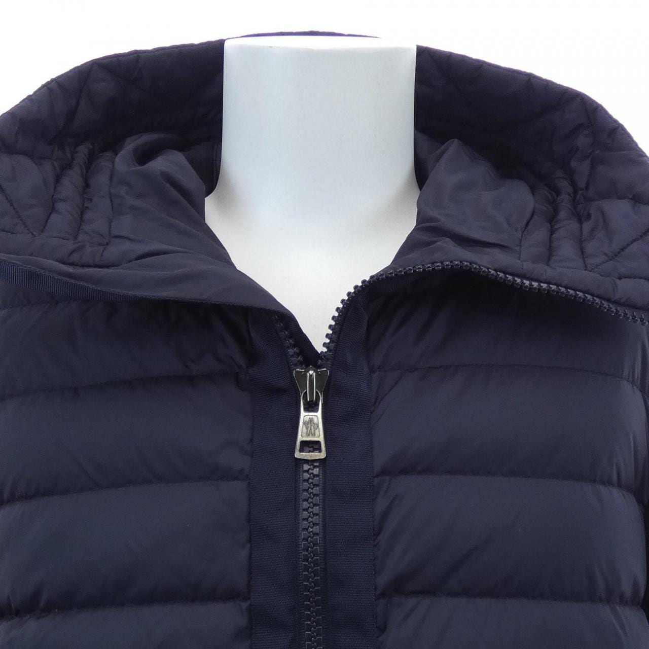 モンクレール MONCLER 20919402800 ダウンジャケット
