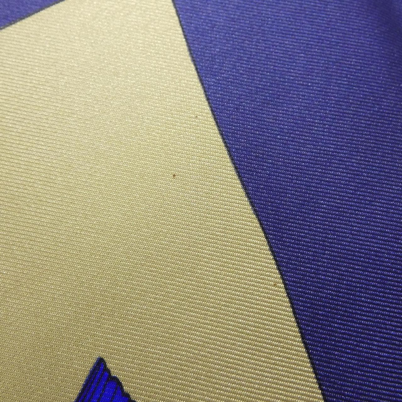 エルメス AUX CHAMPS カレ スカーフ