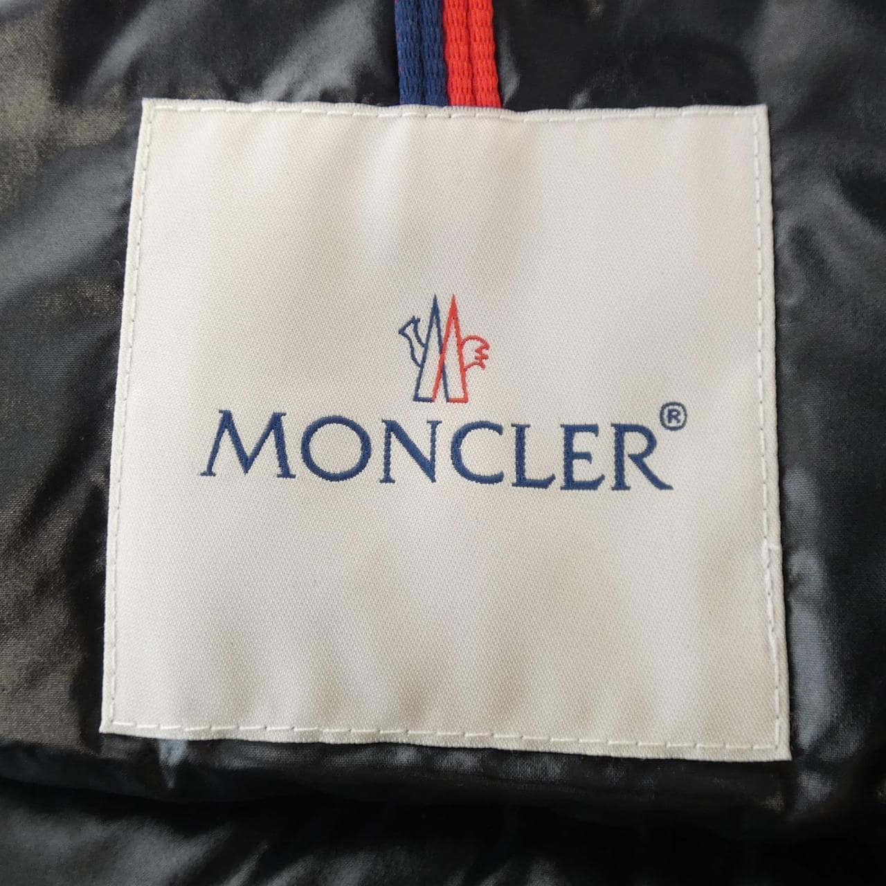 モンクレール MONCLER ダウンジャケット