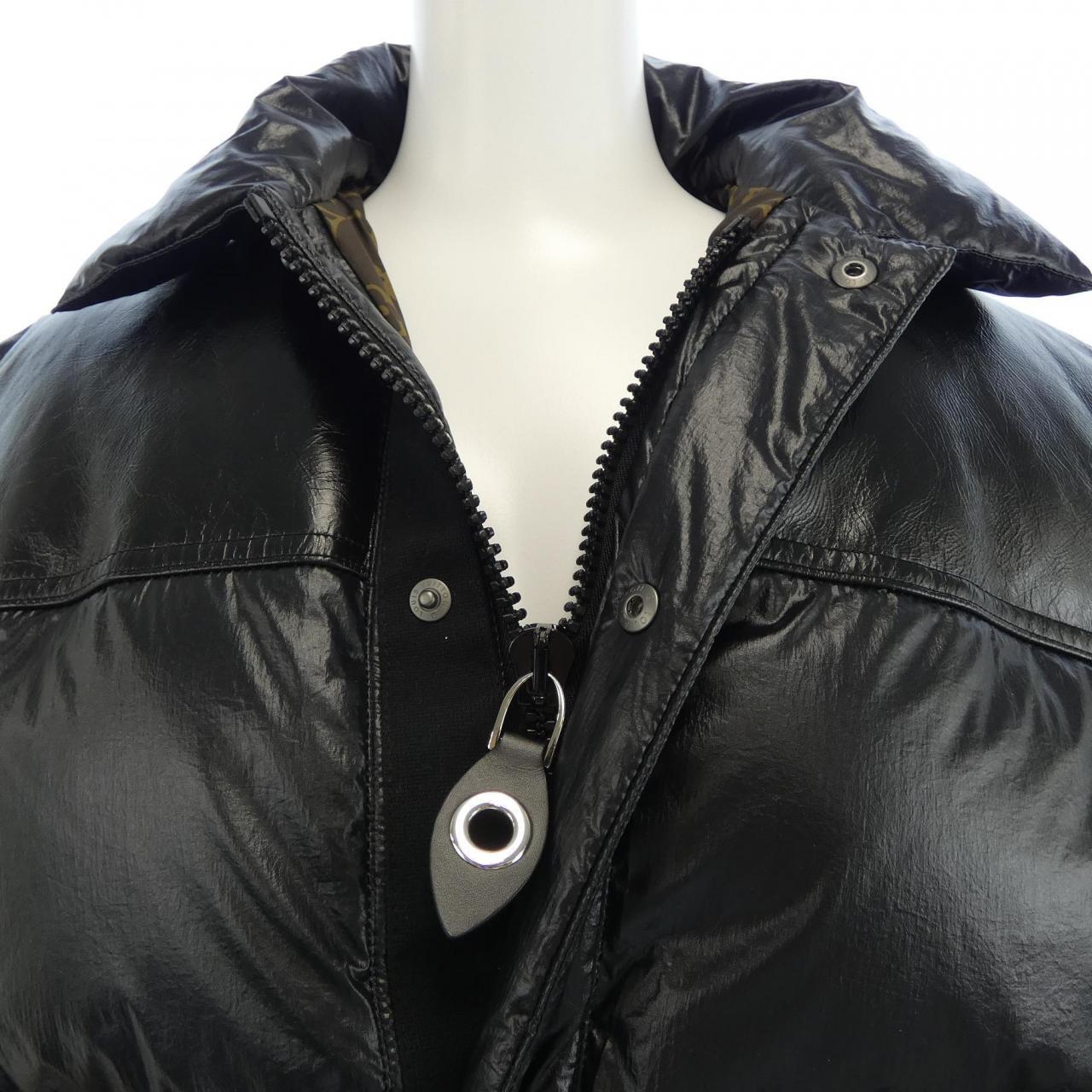 ルイヴィトン LOUIS VUITTON FPOW18DSD ダウンジャケット