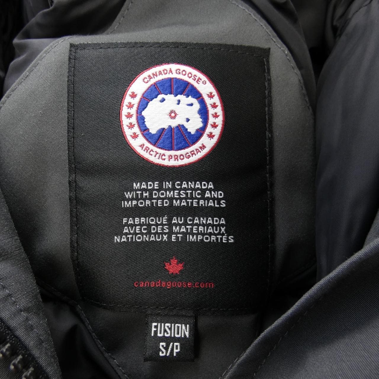 カナダグース CANADA GOOSE ダウンコート