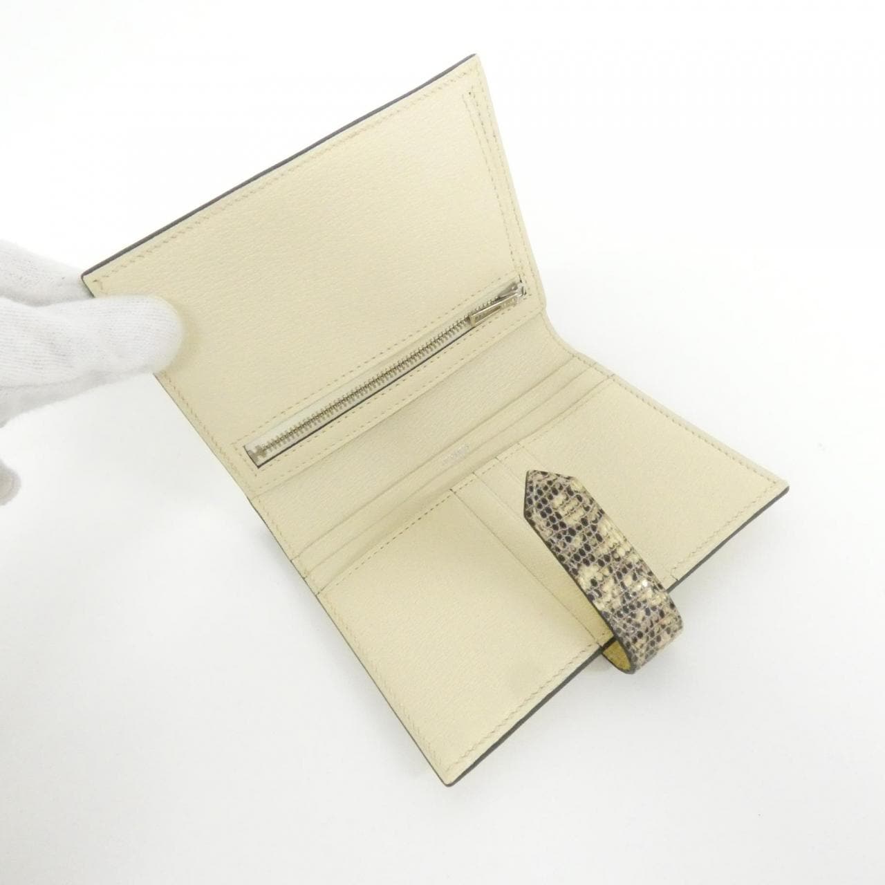 エルメス ベアン コンパクト 財布