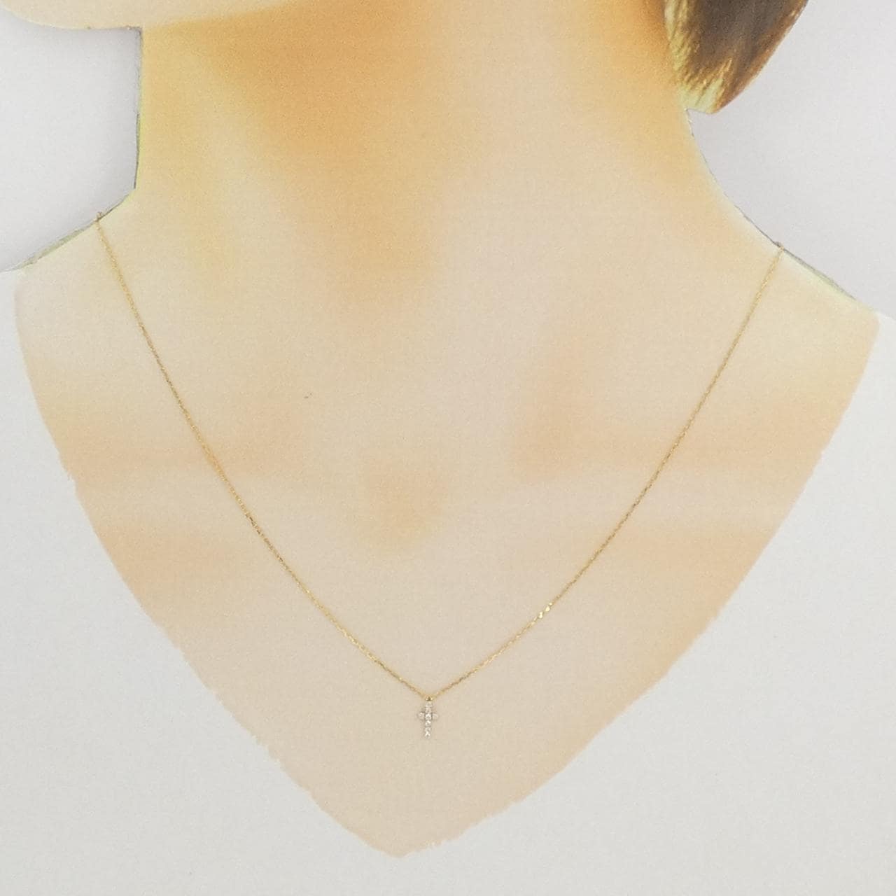アーカー クロスパヴェ ネックレス 0.05CT