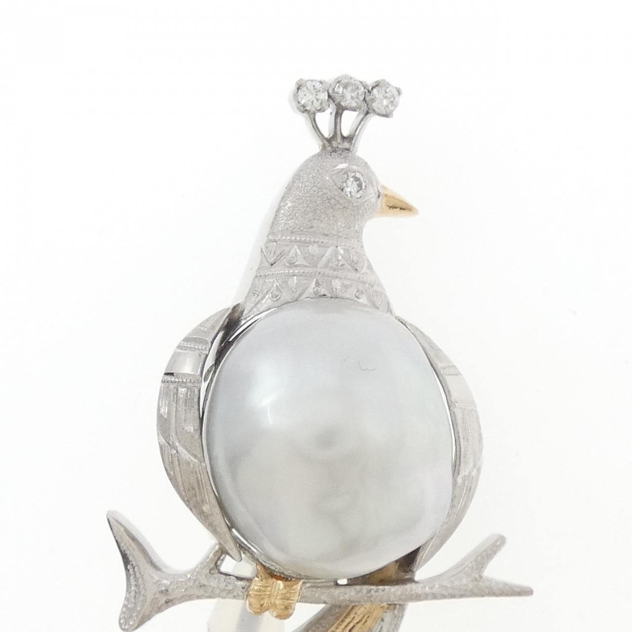 PT900/K18YG クジャク 白蝶パール ブローチ