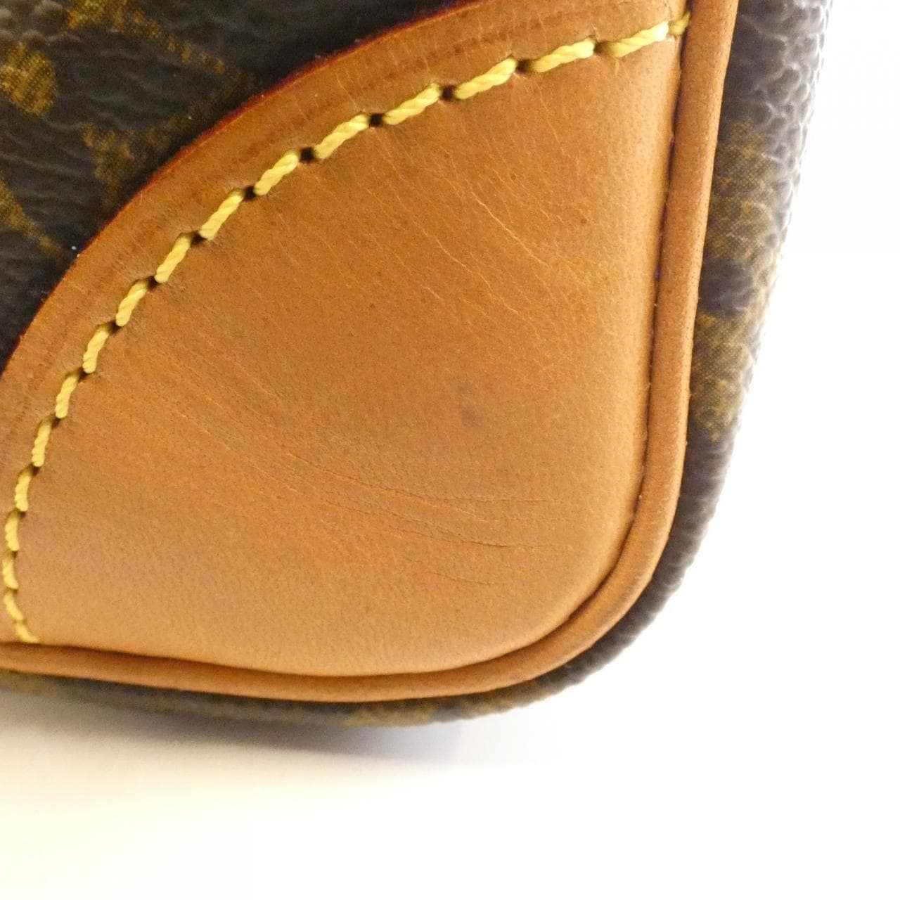 ルイヴィトン モノグラム アマゾン M45236 ショルダーバッグ