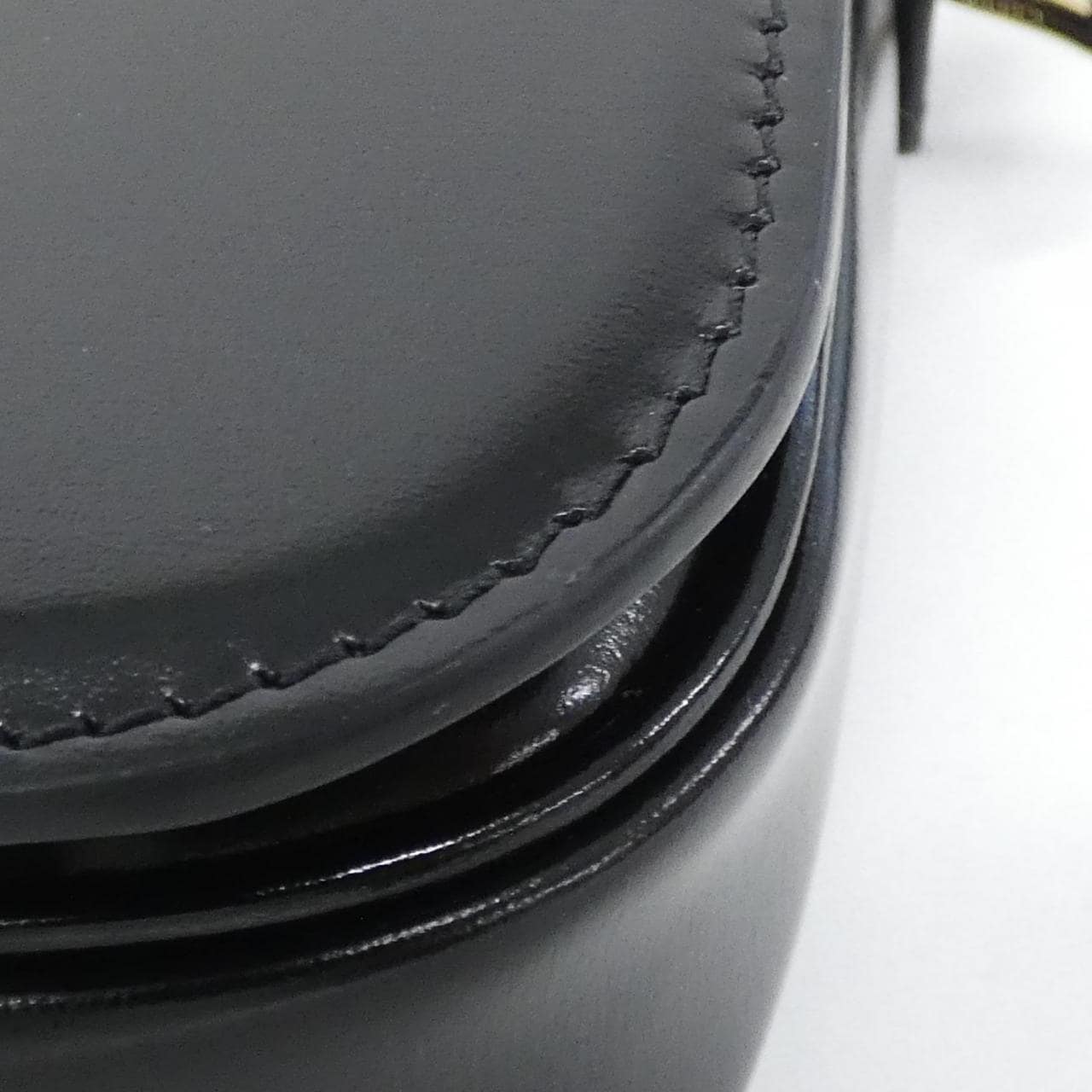 セリーヌ クラシック トリオンフ 187363BF4 ショルダーバッグ