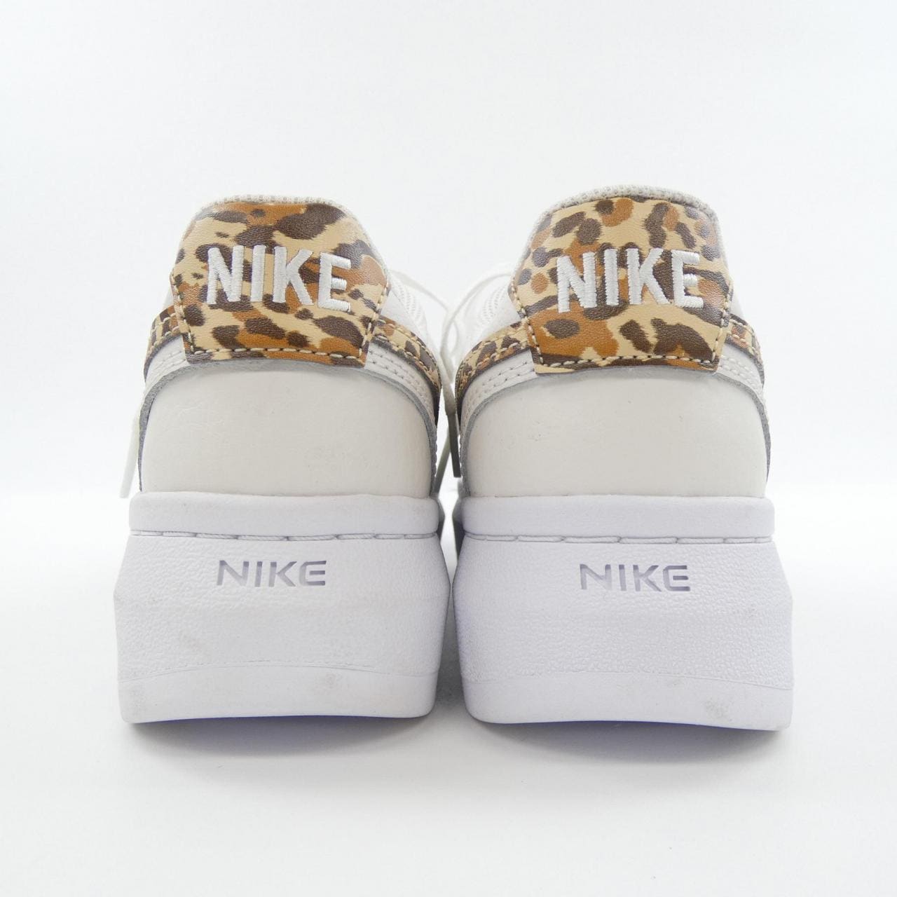 ナイキ NIKE DM0113-004 スニーカー