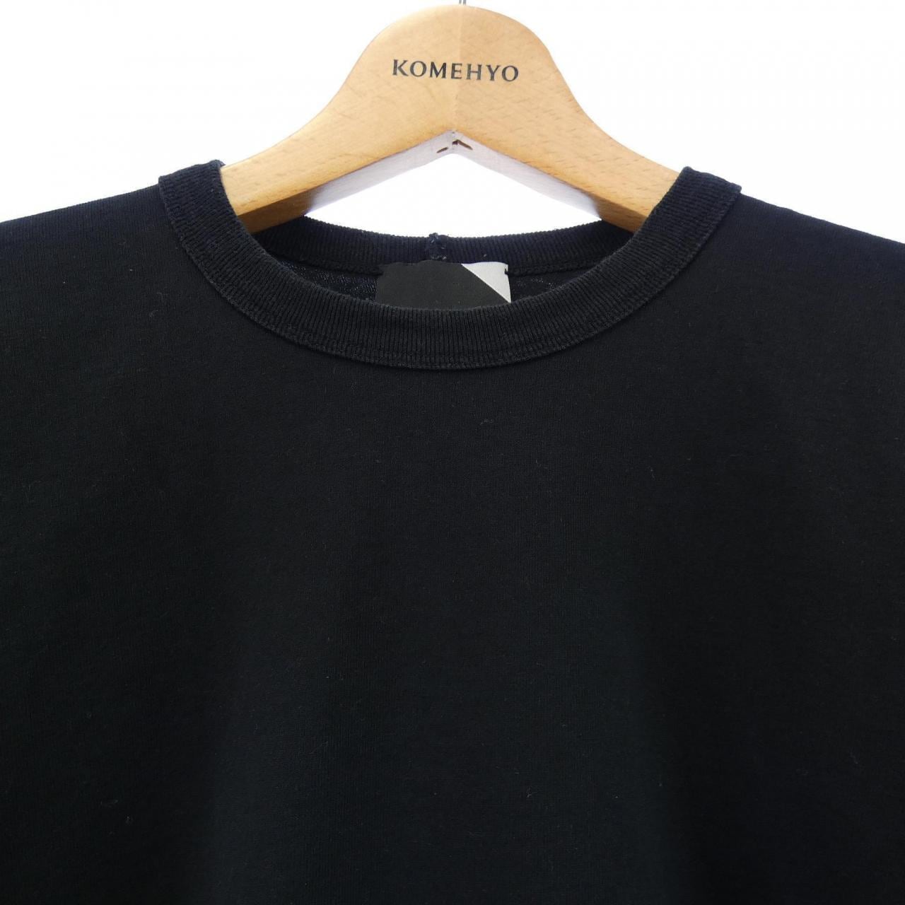 エイトン ATON Tシャツ