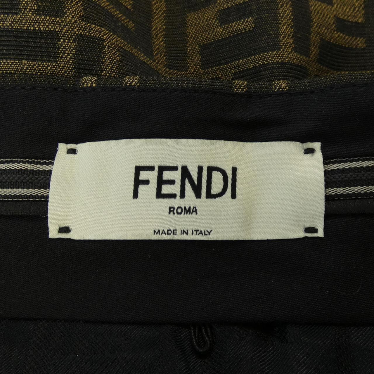 フェンディ FENDI FQ7543 A5W3 スカート