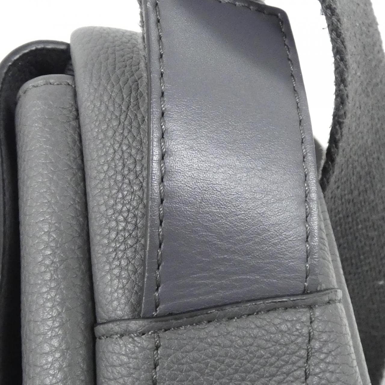 ロエベ ミリタリー クロス ボディ XS B553P59X01 ショルダーバッグ