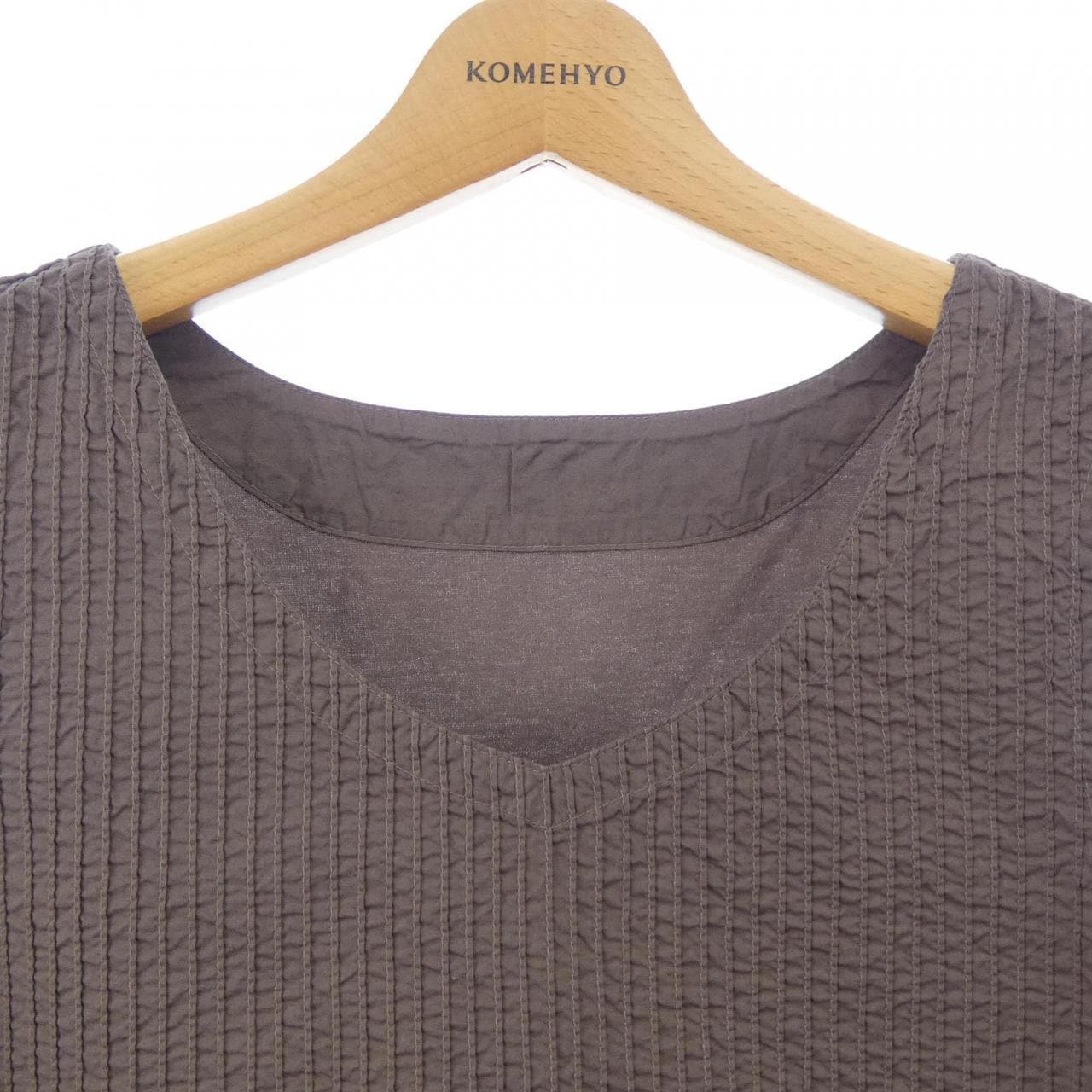 YACCOMARICARD トップス