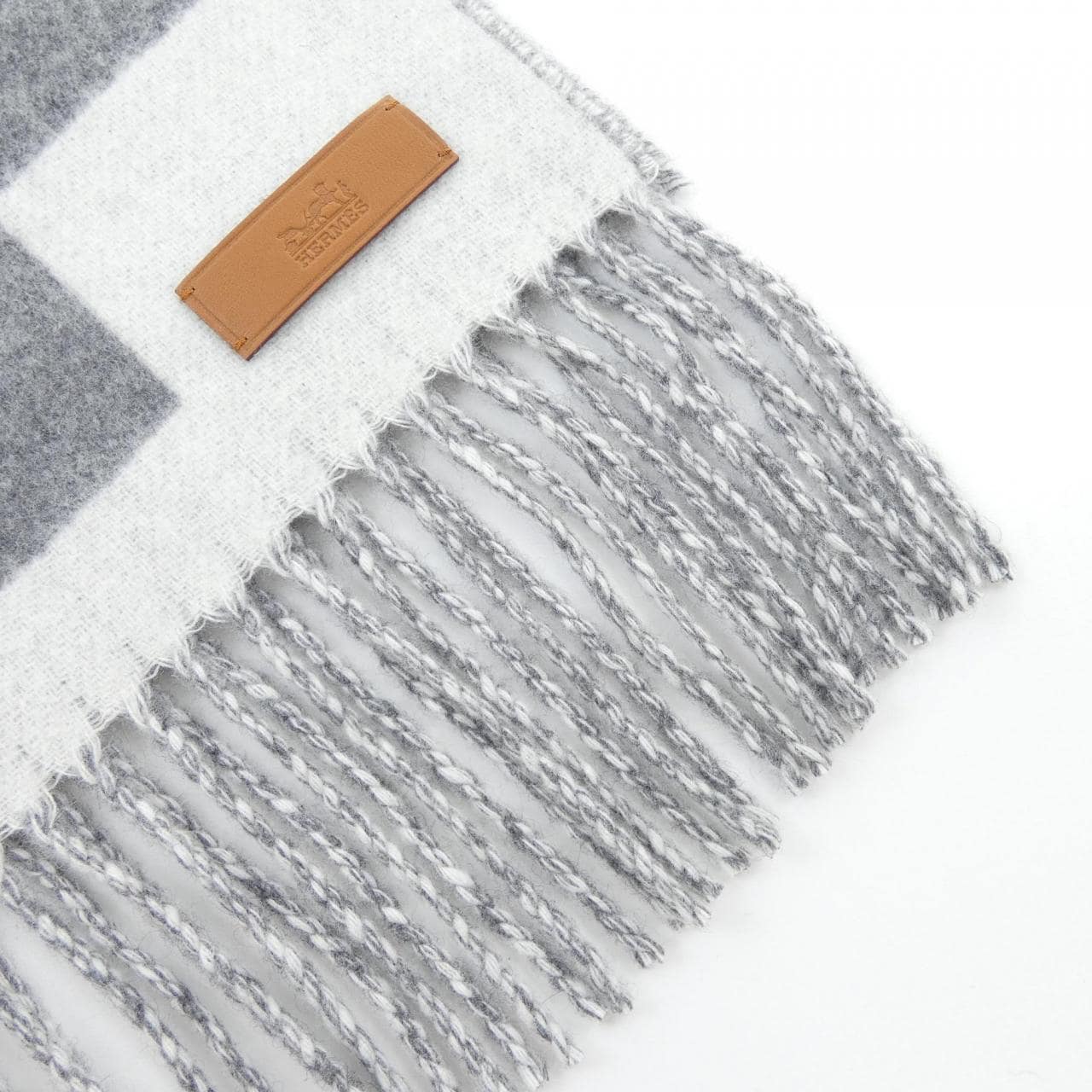 エルメス HERMES ソードゥエ SAUT DE HAIE H259143S MUFFLER