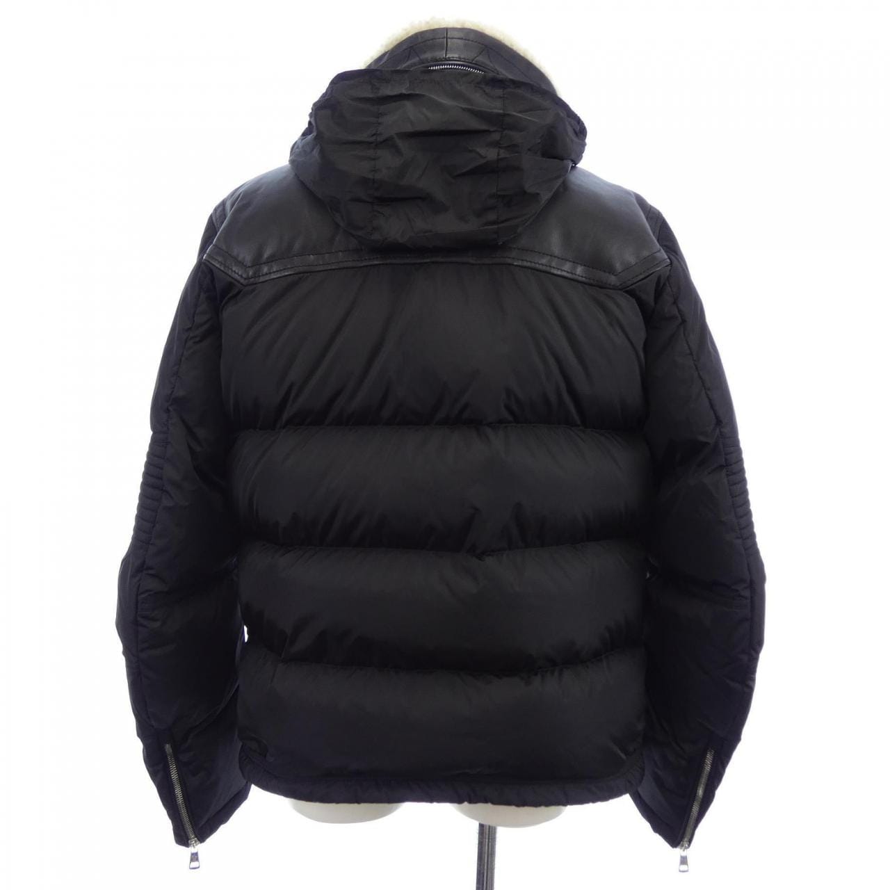 モンクレール MONCLER LEO ダウンジャケット