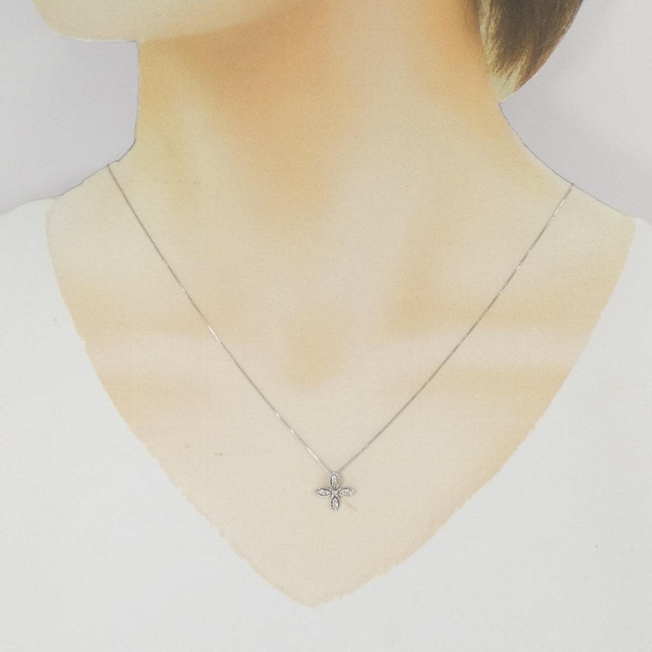 K18WG/750WG フラワー ダイヤモンド ネックレス 0.10CT