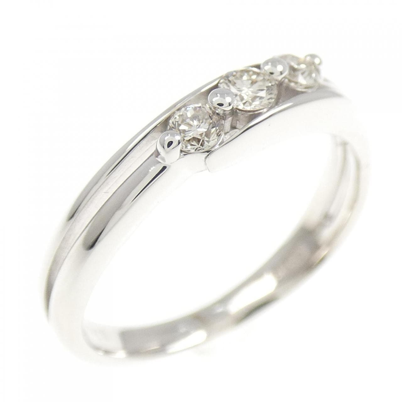 K18WG スリーストーン ダイヤモンド リング 0.20CT