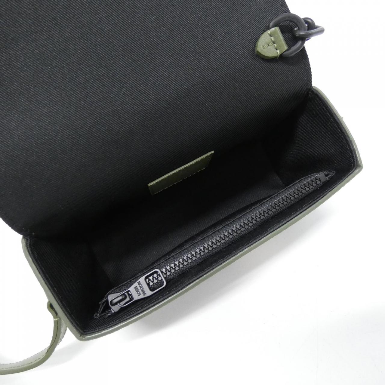 ルイヴィトン ダモフラージュ スティーマー ウェアラブル ウォレット M83172 ショルダーバッグ