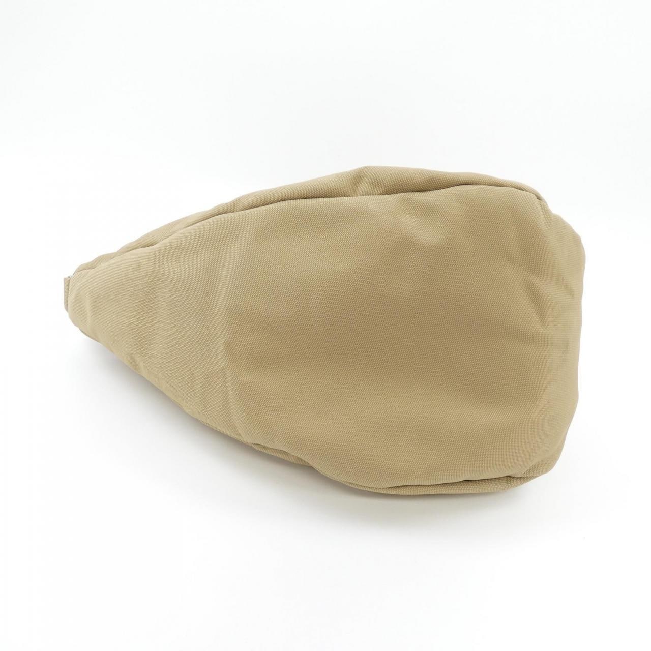 ザロウ THE ROW SLOUCHY BANANA W1304M W256 BAG