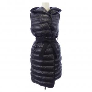 モンクレール MONCLER C0385 NOISETTE ダウンベスト