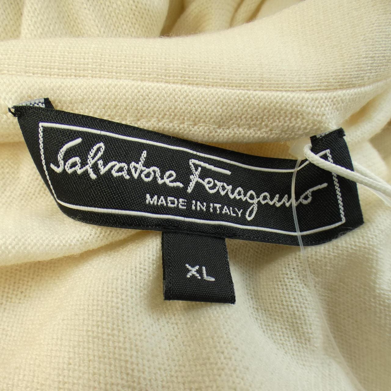 サルヴァトーレフェラガモ SALVATORE FERRAGAMO カーディガン