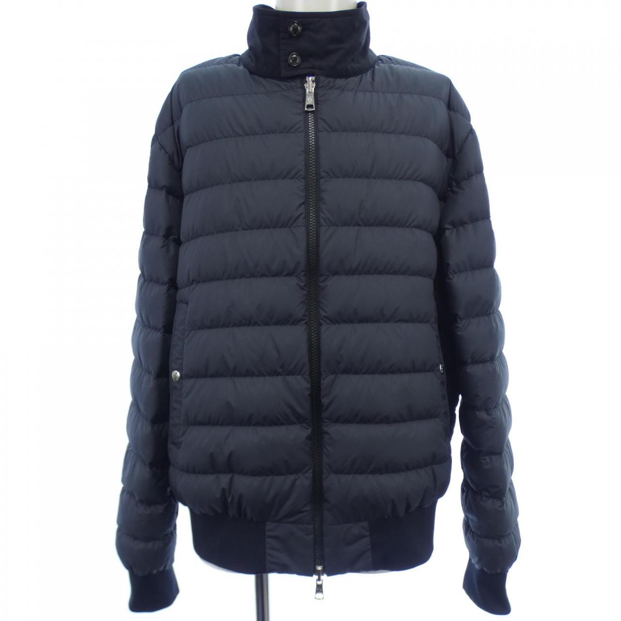 モンクレール MONCLER ダウンジャケット