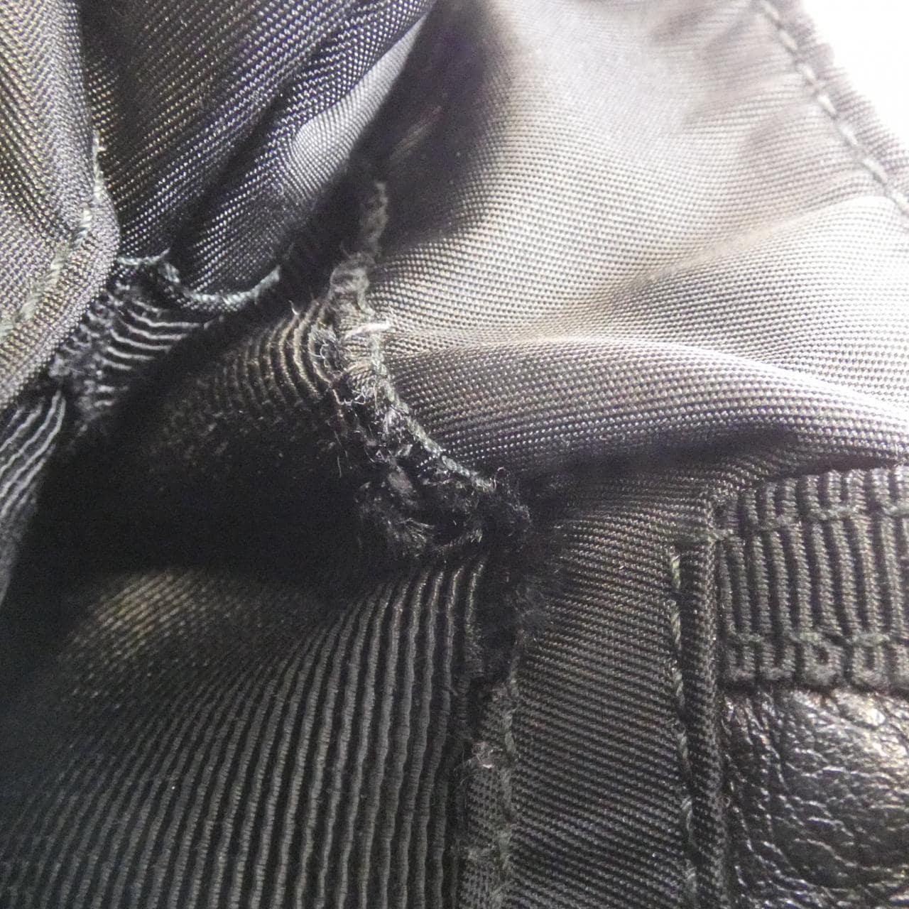 サルヴァトーレフェラガモ 21 B672 バッグ