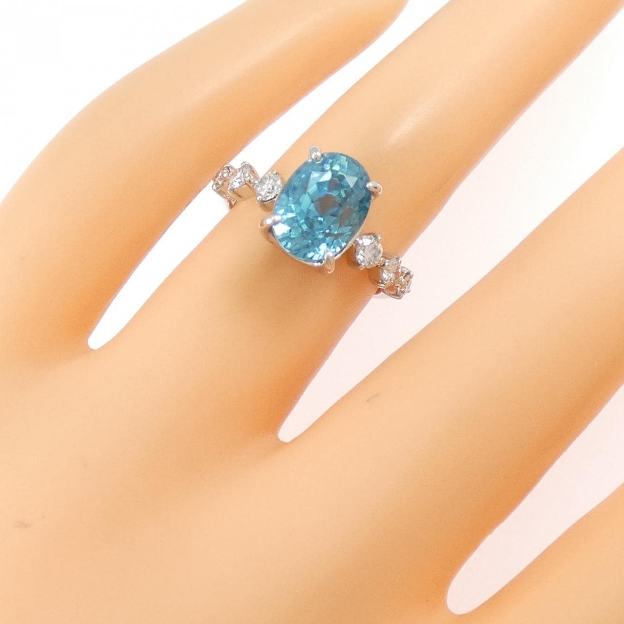 PT900 ジルコン リング 4.728CT