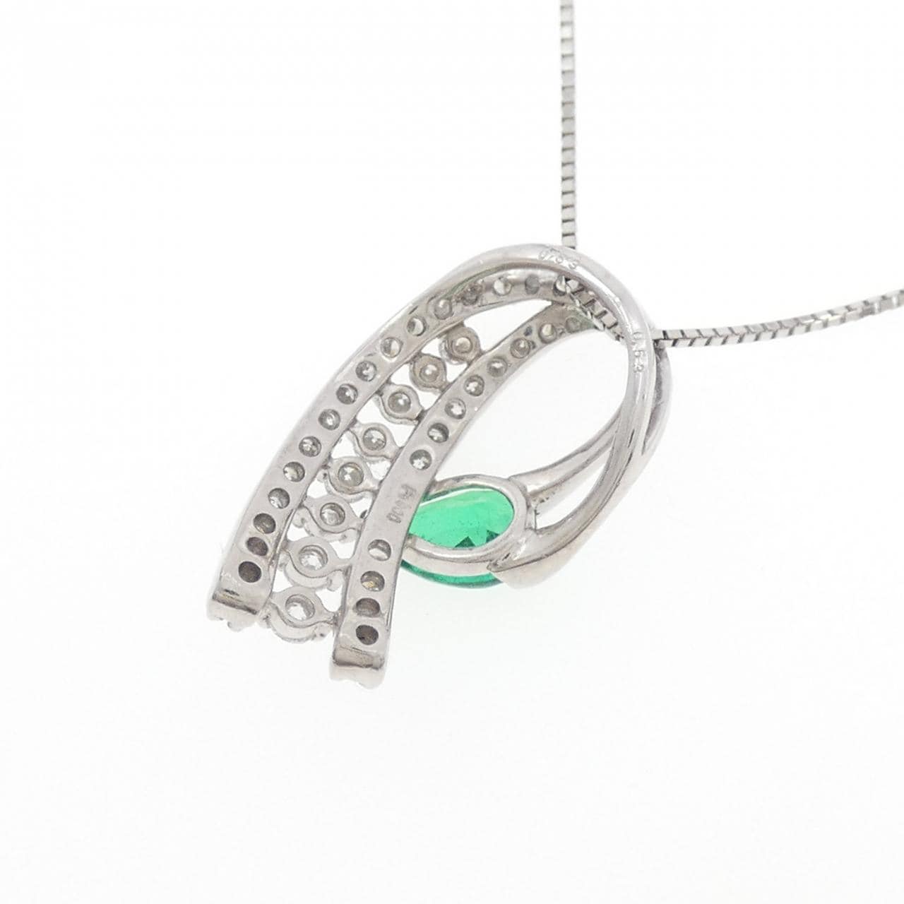 PT900/PT850 エメラルド ネックレス 0.53CT