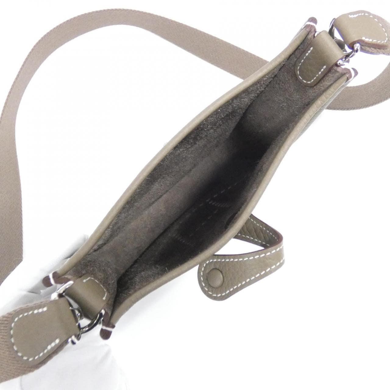 【未使用品】エルメス マキシキャドリーユ エヴリン アマゾン 16cm 069426CK ショルダーバッグ