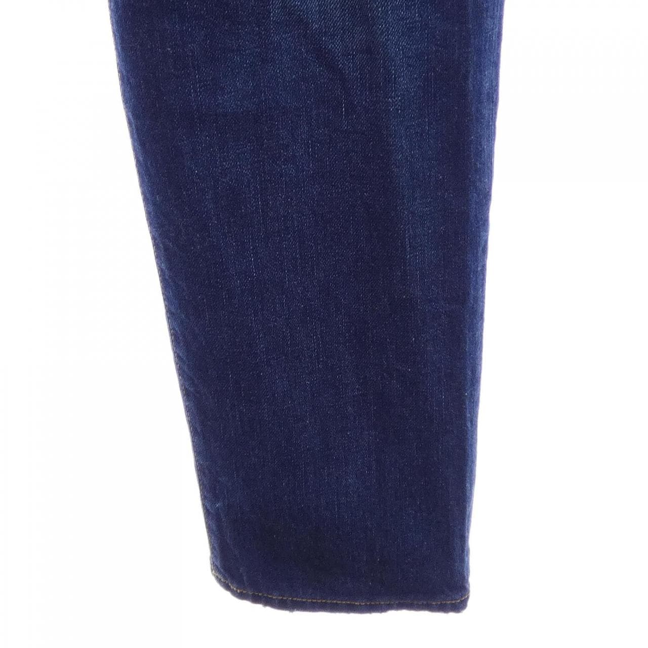 ピーティーゼロチンクエ PT05 ジーンズ