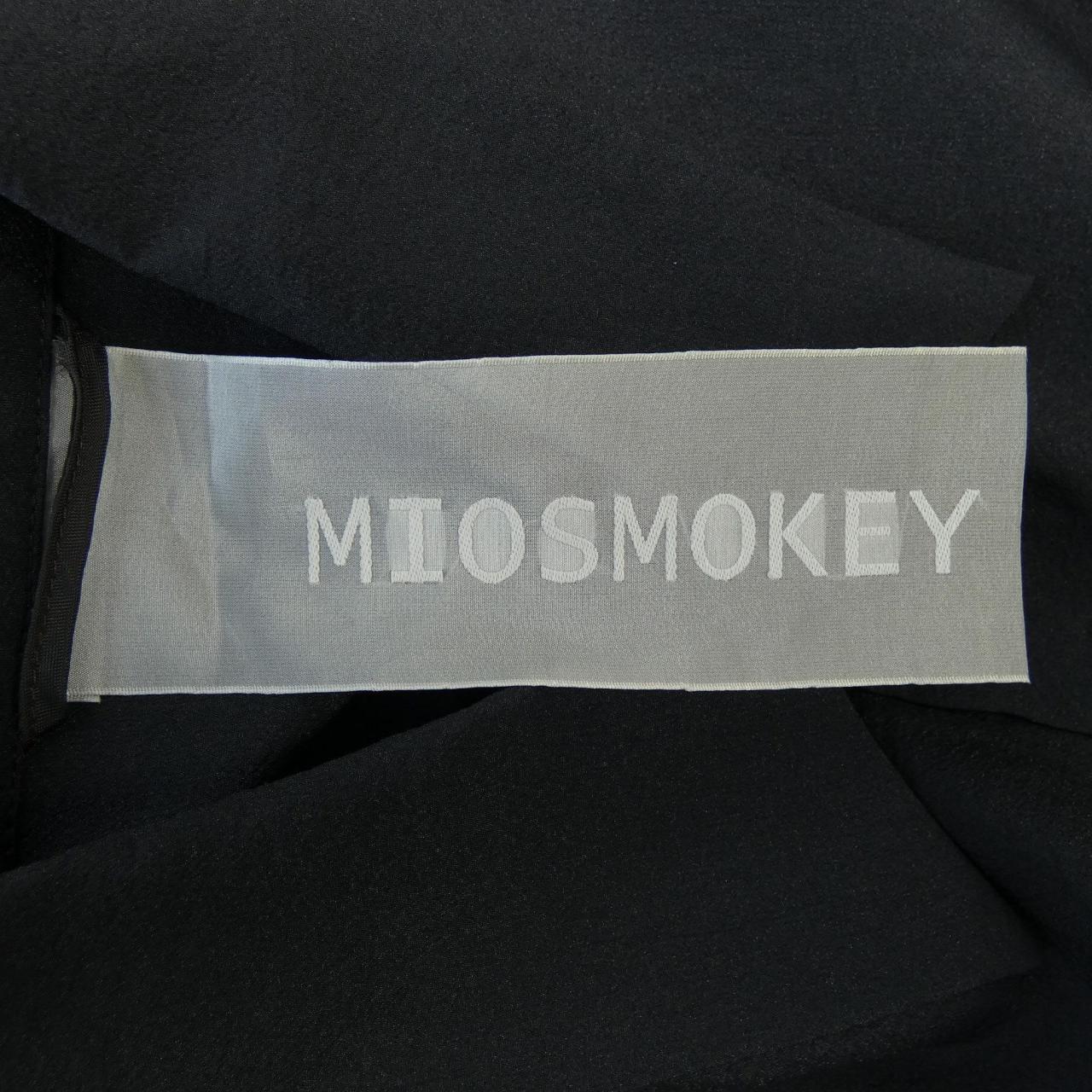 MIOSMOKEY シャツ