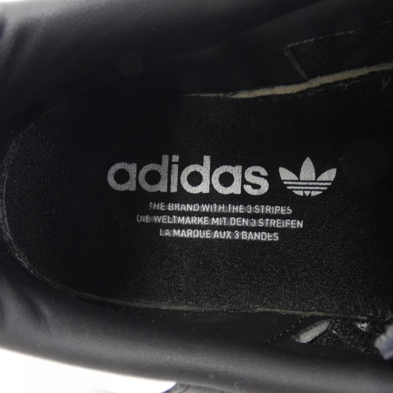 アディダス ADIDAS スニーカー