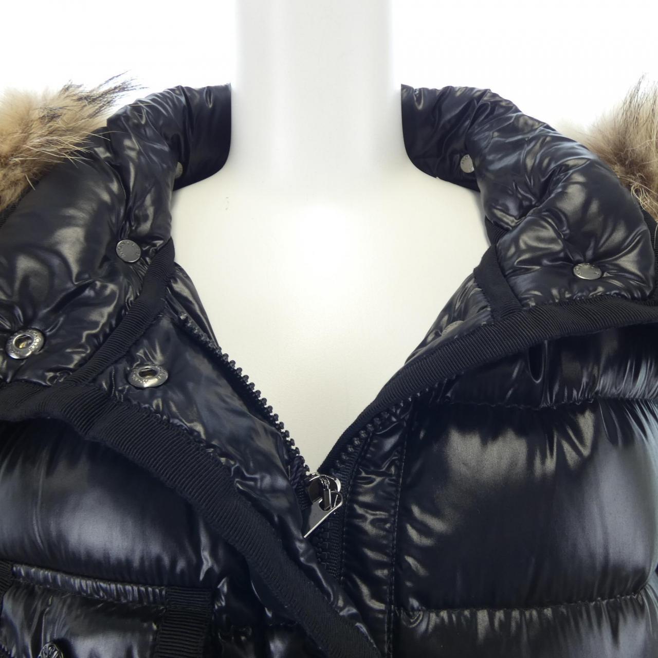 モンクレール MONCLER ダウンジャケット