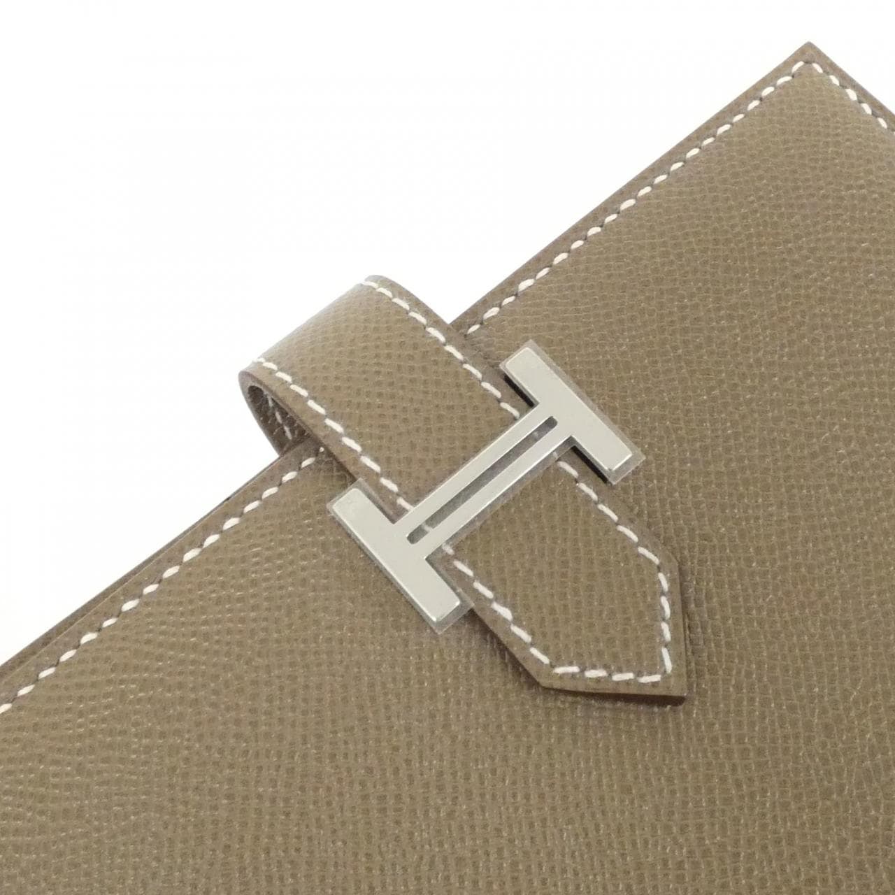 【未使用品】エルメス ベアン コンパクト 084817CK 財布