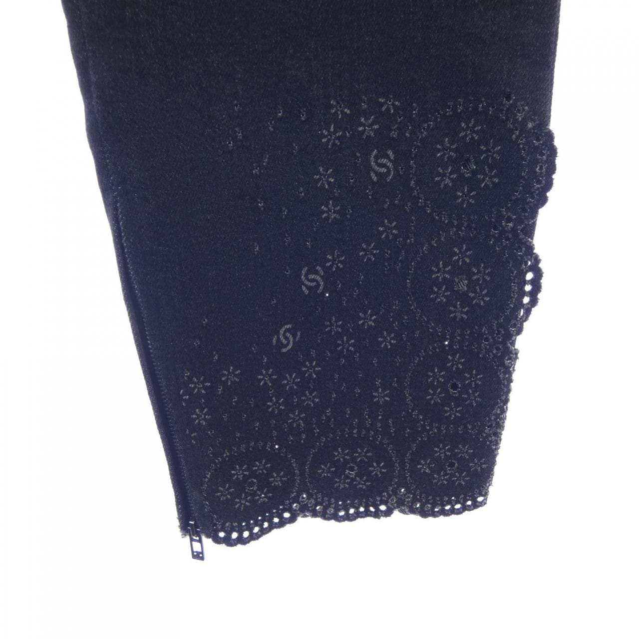 シャネル CHANEL P52756V39473 ジーンズ