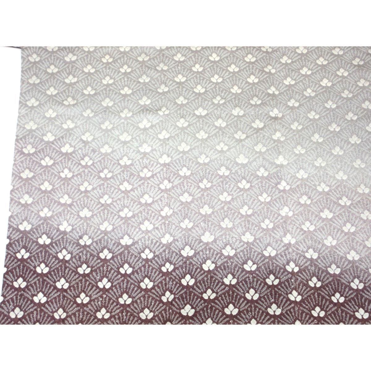 訪問着　絞り加工　ボカシ染