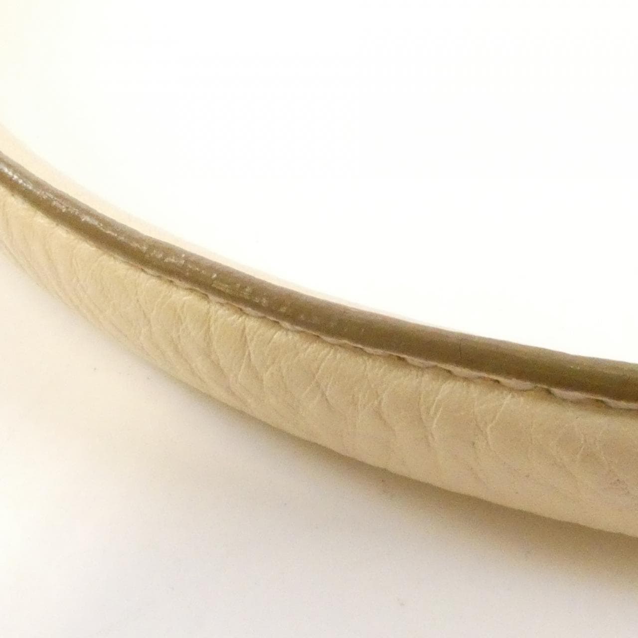 サルヴァトーレフェラガモ 21 D044 ショルダーバッグ