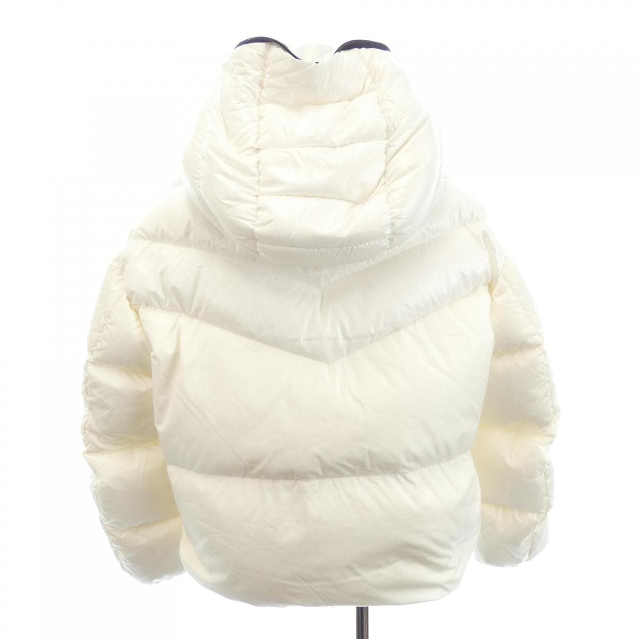 モンクレール MONCLER GUENIOC ダウンジャケット