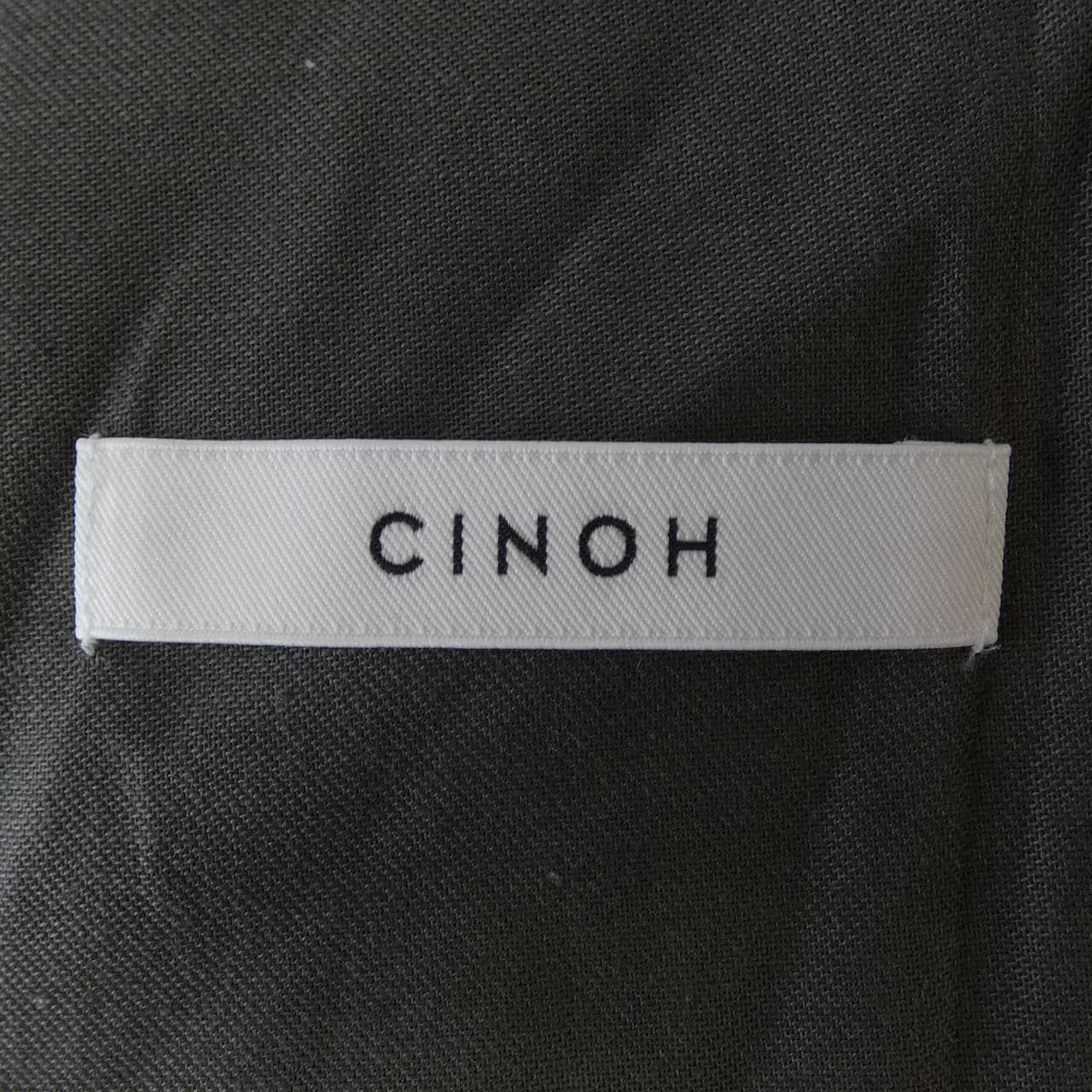 チノ CINOH パンツ