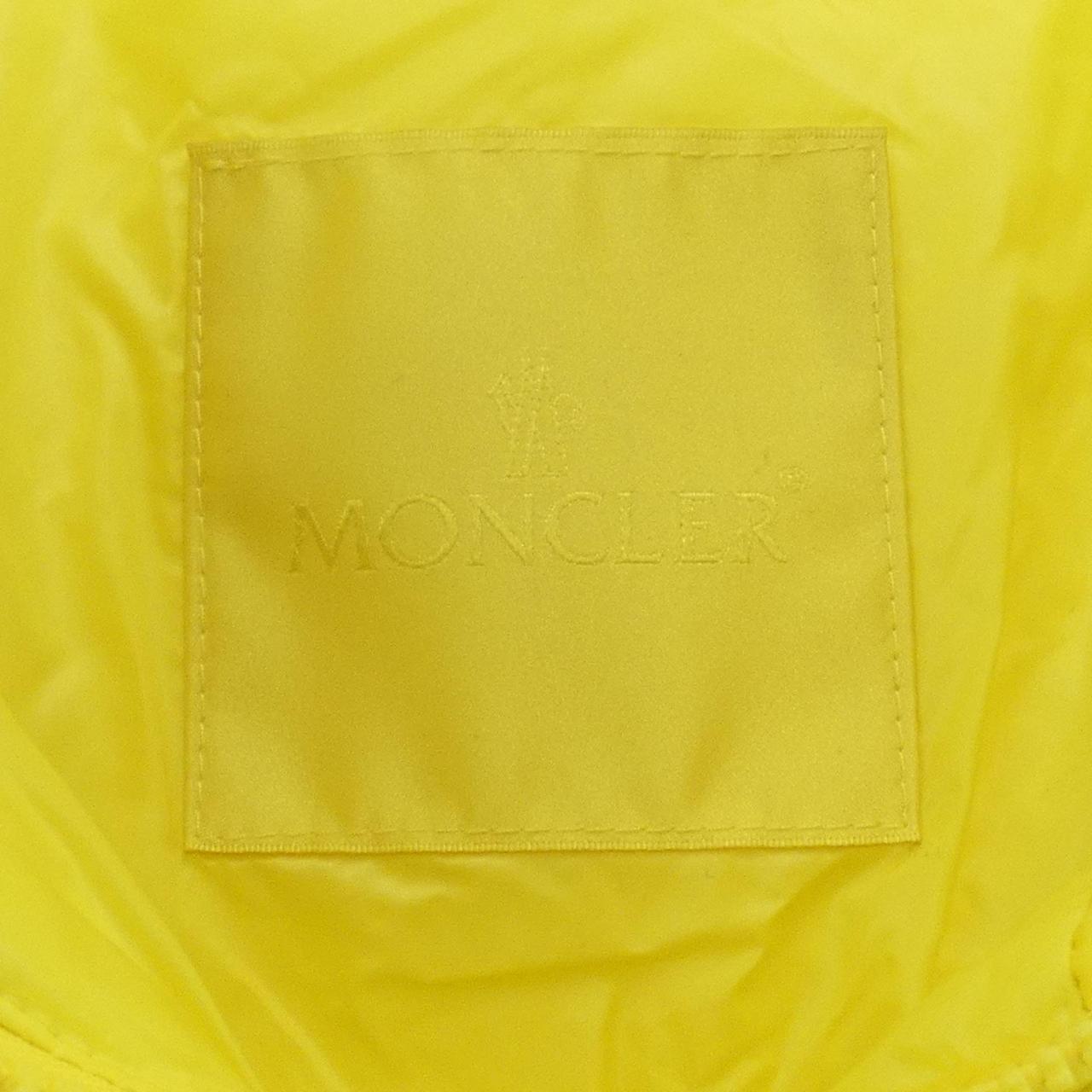 モンクレール MONCLER ダウンジャケット