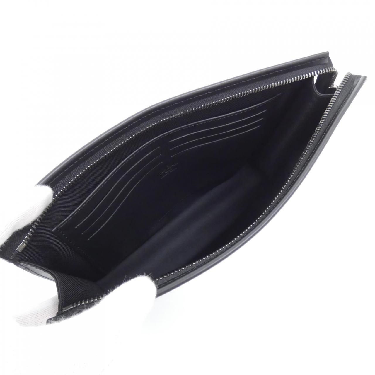 ルイヴィトン モノグラム エクリプス リバース ポシェット ヴォワヤージュ M69535 バッグ