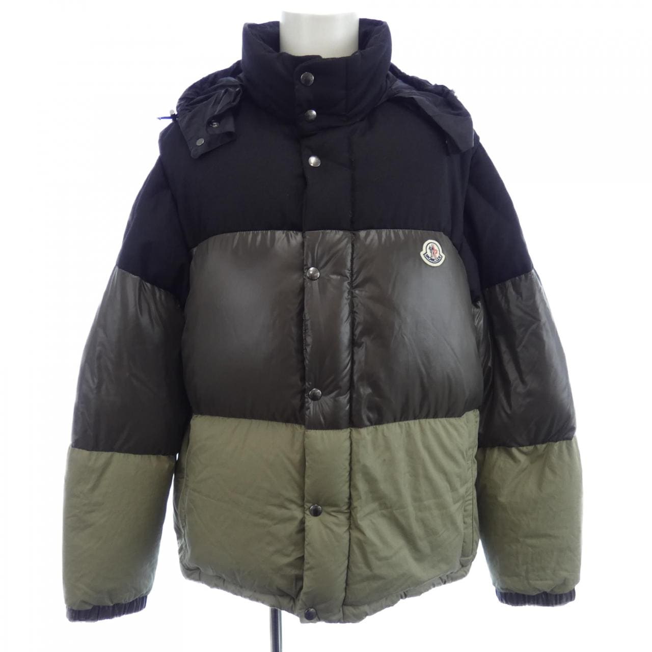 モンクレール MONCLER ダウンジャケット