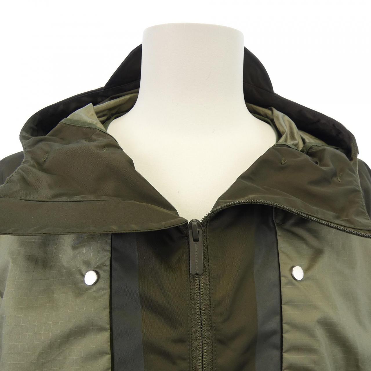 白色登山外套WHITE MOUNTAINEERING外套