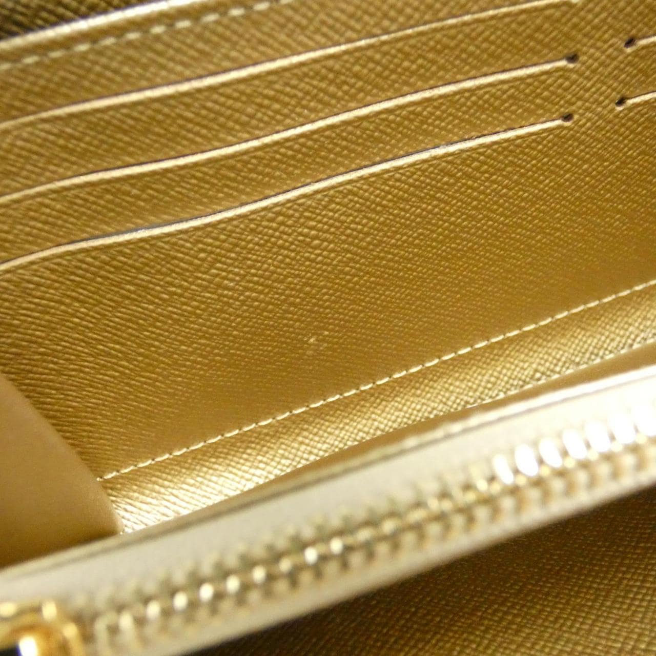 ルイヴィトン モノグラム ジッピー ウォレット M27030 財布