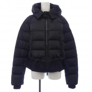 モンクレール MONCLER ダウンジャケット